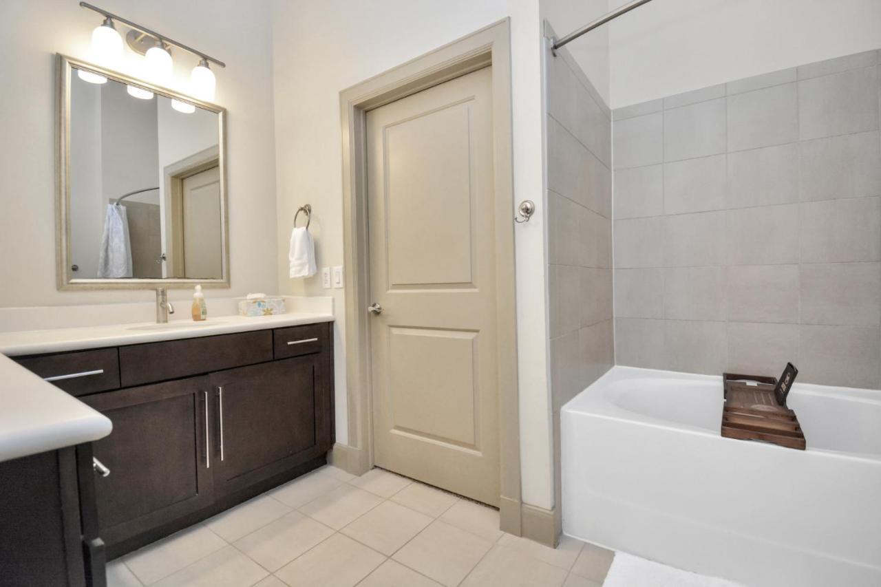 Comfy Spaces 3Br - Medical Center, Nrg Stadium, Downtown Houston Esterno foto